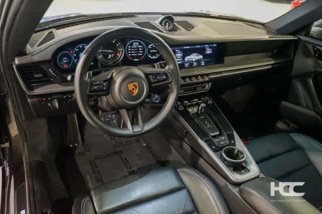 Porsche 911 (2019) thumbnail 6