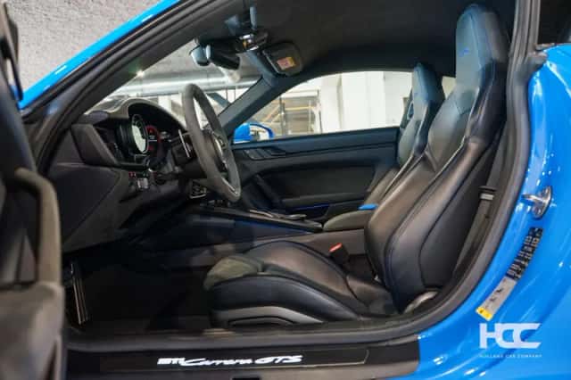 Porsche 911 (2021) thumbnail 3