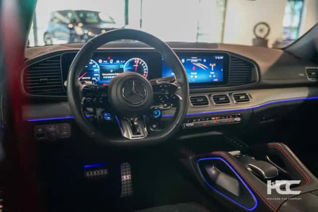 Mercedes-Benz GLE (2024) thumbnail 4