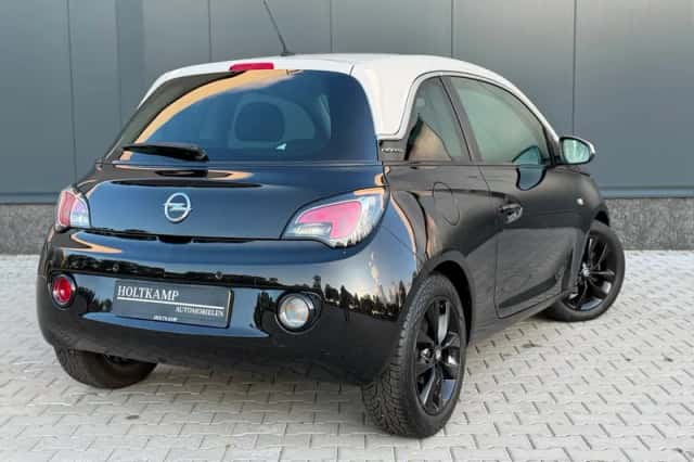 Opel Adam (2017) thumbnail 2