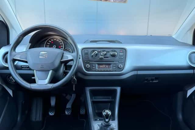 SEAT Mii (2014) thumbnail 3