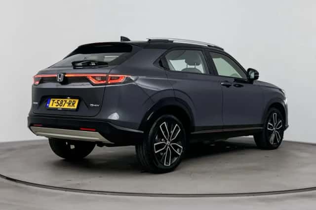 Honda HR-V (2023) thumbnail 2