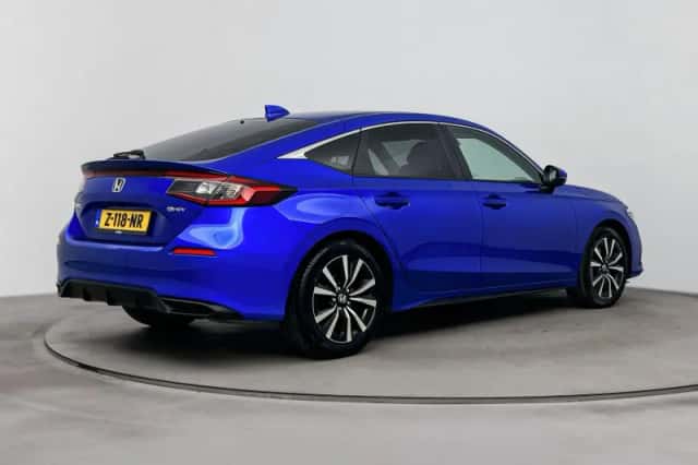 Honda Civic (2024) thumbnail 2