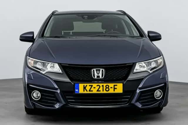 Honda Civic (2017) thumbnail 5