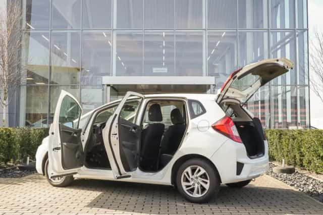 Honda Jazz (2017) thumbnail 35