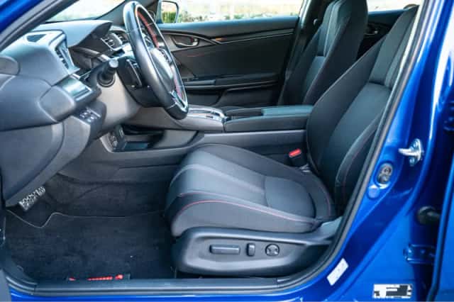 Honda Civic (2022) thumbnail 8