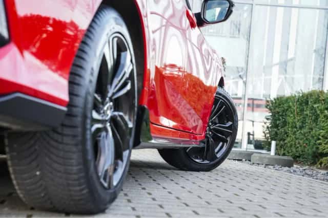Honda Civic (2019) thumbnail 13