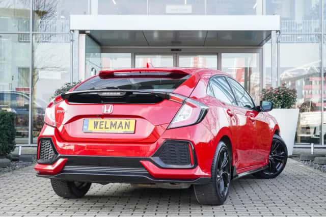 Honda Civic (2019) thumbnail 3