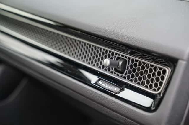 Honda Civic (2023) thumbnail 42