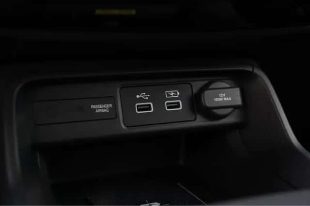 Honda Civic (2023) thumbnail 48