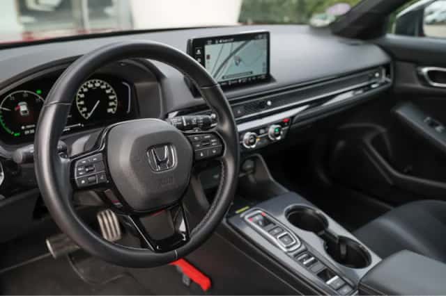 Honda Civic (2023) thumbnail 6