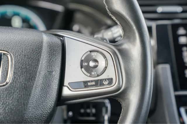 Honda Civic (2017) thumbnail 16