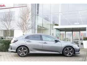 Honda Civic (2017) thumbnail 45