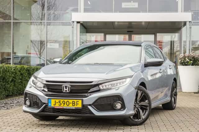 Honda Civic (2020) thumbnail 2