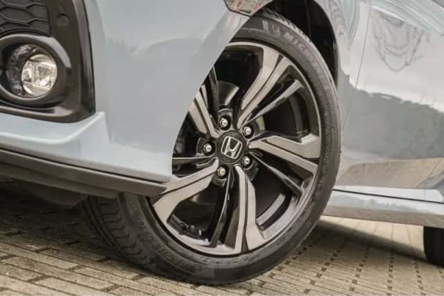 Honda Civic (2020) thumbnail 12