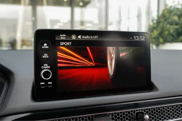 Honda Civic (2023) thumbnail 5
