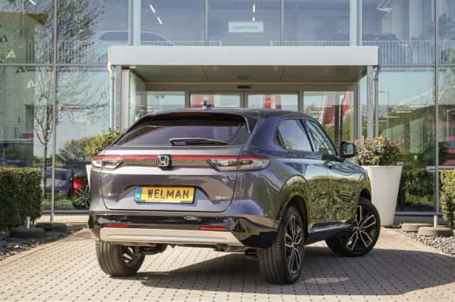 Honda HR-V (2022) thumbnail 3
