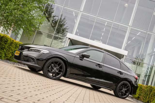 Honda Civic (2023) thumbnail 11