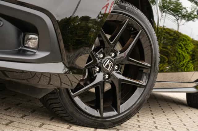 Honda Civic (2023) thumbnail 10