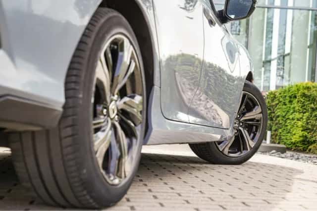 Honda Civic (2019) thumbnail 11