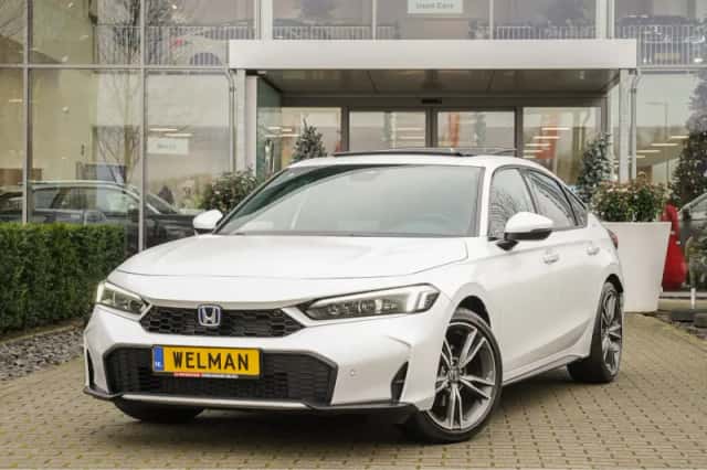 Honda Civic (2026) thumbnail 2