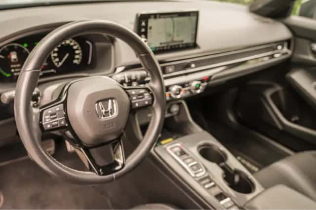 Honda Civic (2023) thumbnail 5