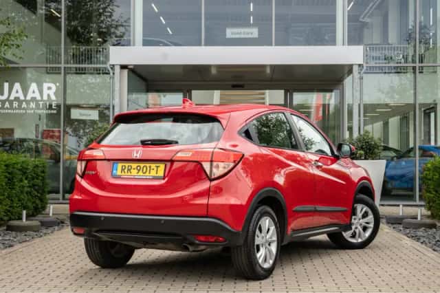 Honda HR-V (2018) thumbnail 3