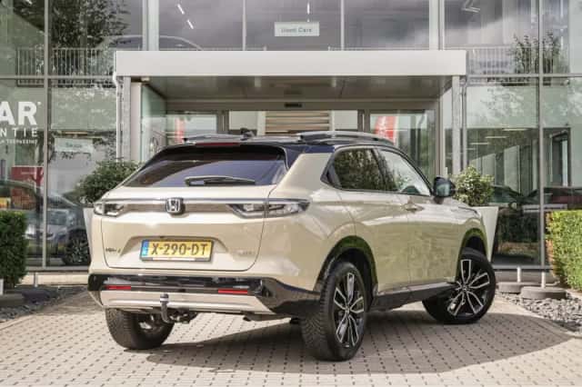 Honda HR-V (2022) thumbnail 3