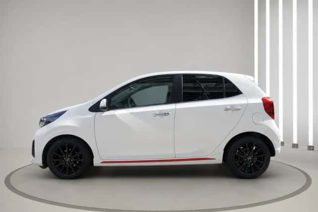 Kia Picanto (2023) thumbnail 4