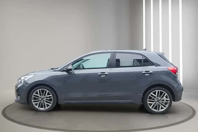 Kia Rio (2023) thumbnail 3