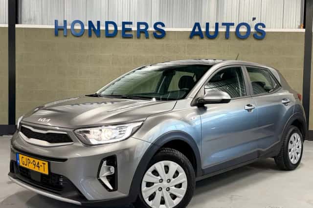 Kia Stonic (2024) thumbnail 1
