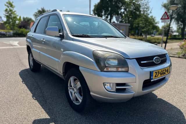 Kia Sportage (2008) thumbnail 2