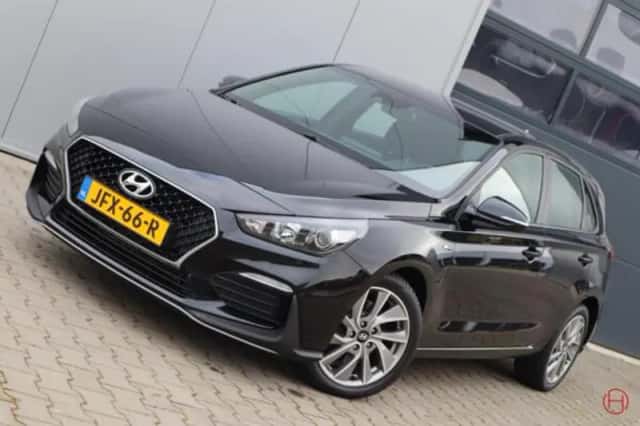 Hyundai i30 (2020) thumbnail 1