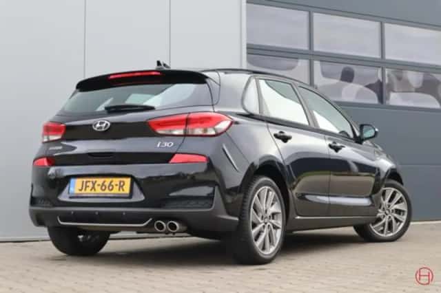 Hyundai i30 (2025) thumbnail 3