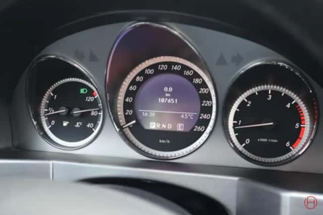 Mercedes-Benz GLK-Klasse (2011) thumbnail 5