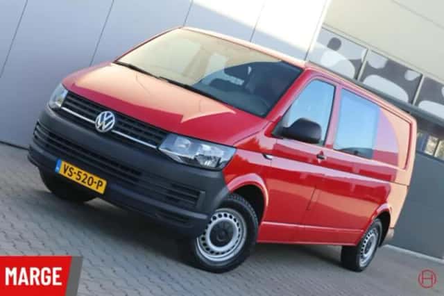 Volkswagen Transporter (2016) thumbnail 1