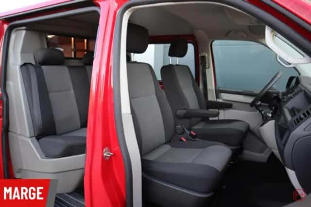 Volkswagen Transporter (2016) thumbnail 2