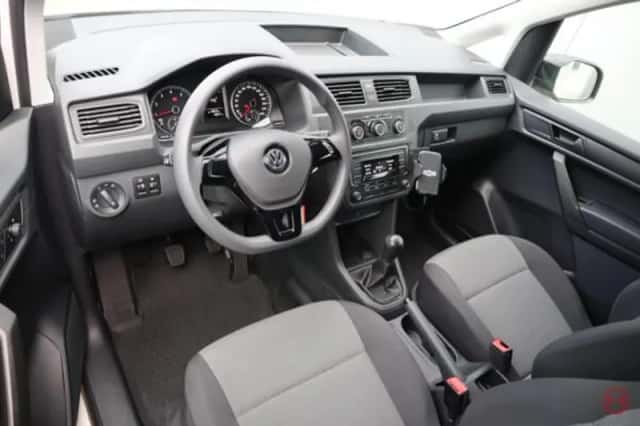Volkswagen Caddy (2020) thumbnail 2