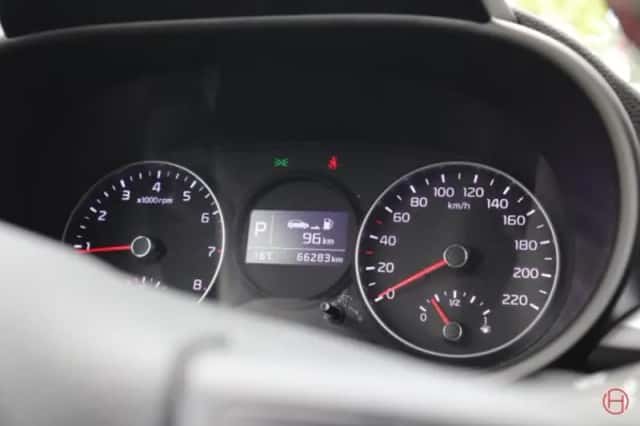 Kia Picanto (2022) thumbnail 4