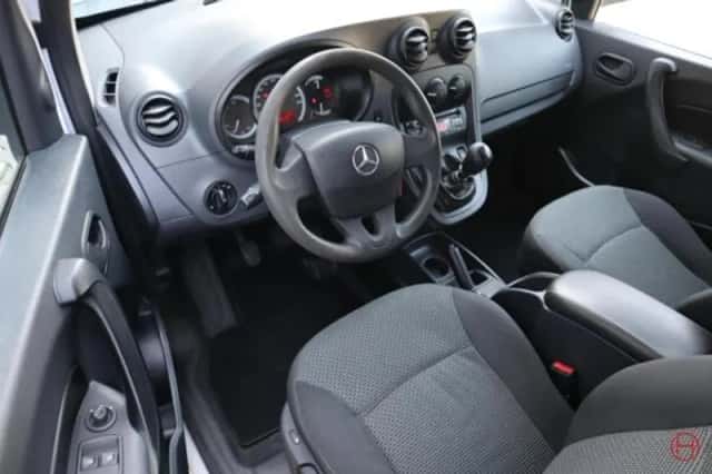 Mercedes-Benz Citan (2021) thumbnail 2