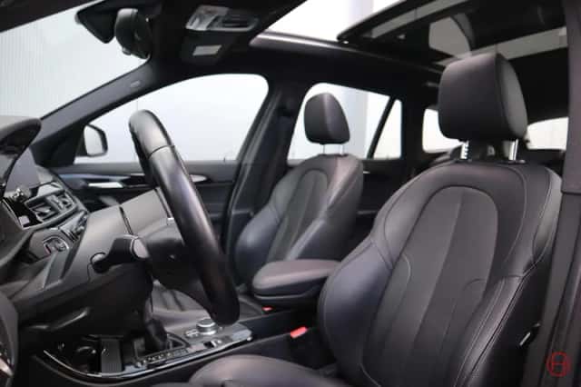 BMW X1 (2017) thumbnail 6