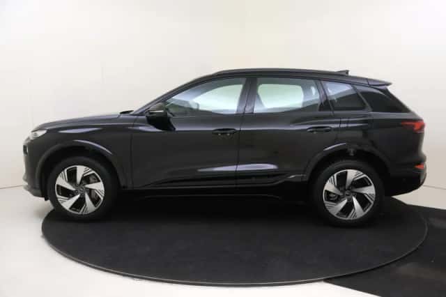 Audi Q6 e-tron (2025) thumbnail 2