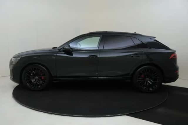 Audi Q8 (2025) thumbnail 3