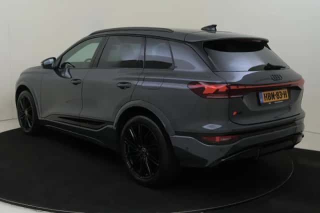 Audi Q6 e-tron (2025) thumbnail 3