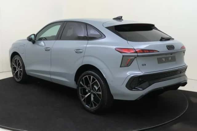 Audi Q3 (2026) thumbnail 3