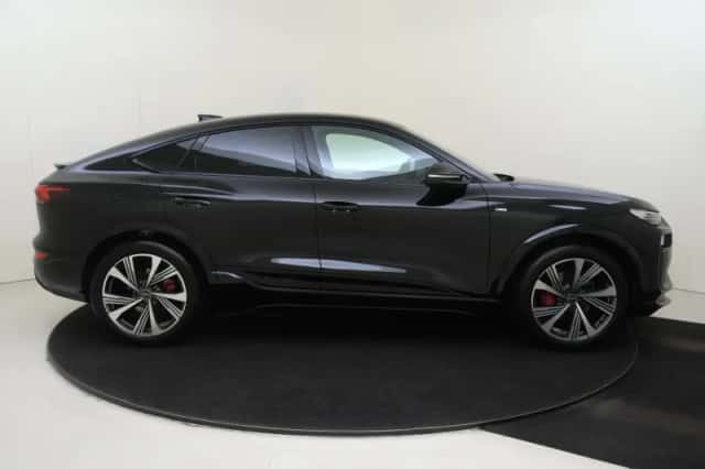 Audi Q6 (2026) thumbnail 3