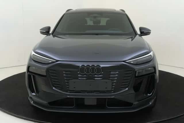 Audi Q6 e-tron (2026) thumbnail 4