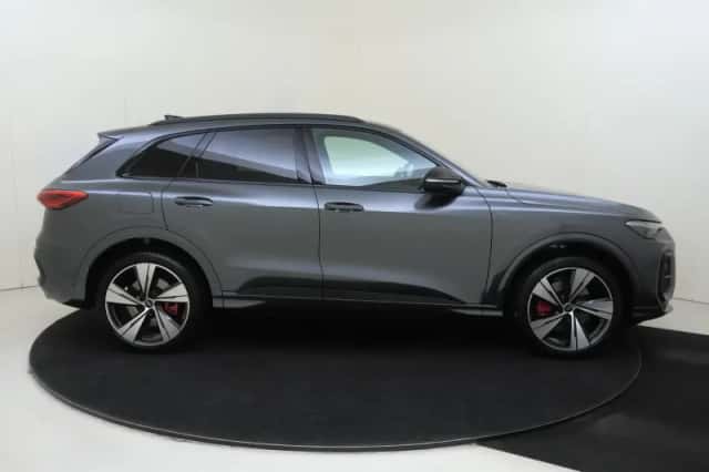 Audi Q5 (2026) thumbnail 3
