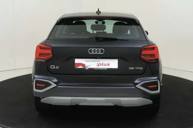 Audi Q2 (2023) thumbnail 4