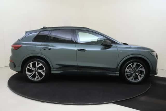 Audi Q4 e-tron (2026) thumbnail 3